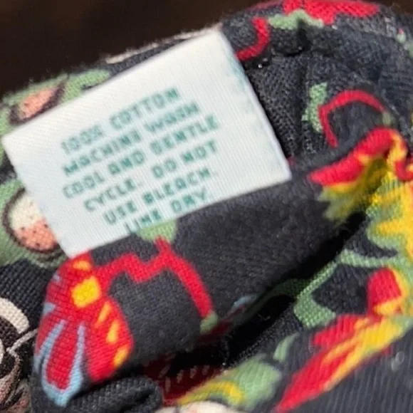 Vera Bradley Anastasia Pattern Black Red Cream Floral Jilly Purse Retired - Picture 10 of 10